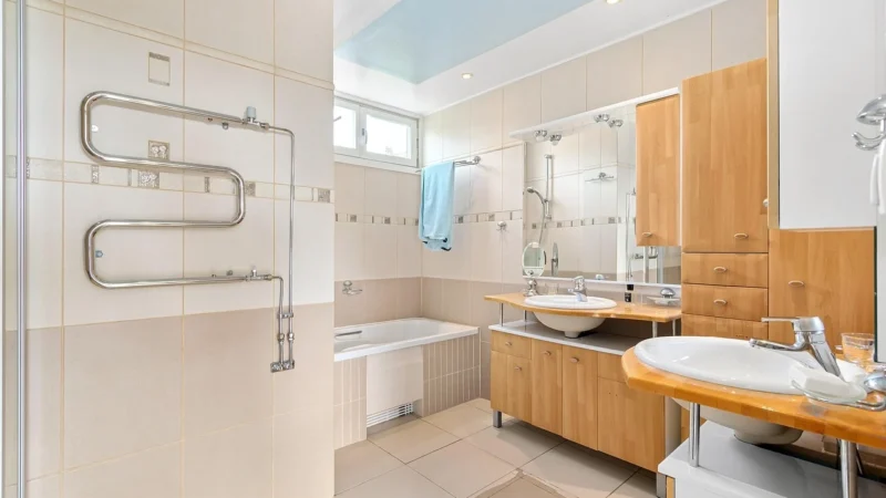 Nowoczesne trendy w aranżacji łazienki – inspiracje i pomysły